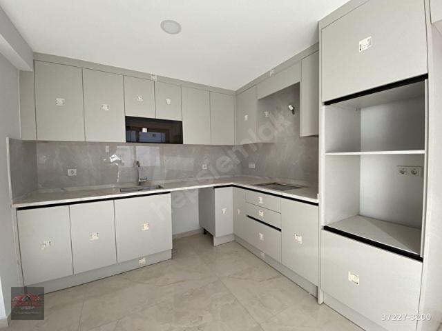 Ortaca merkezde satılık sıfır lüks 3+1 teraslı daire