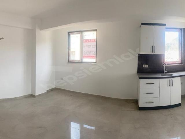 ORTACA TAM MERKEZDE KİRALIK ASANSÖRLÜ 1+1 KİRALIK DAİRE