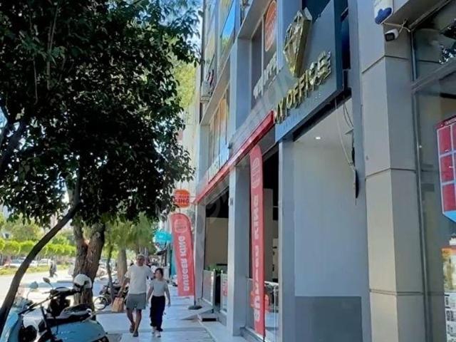 ORTACA'DA ANA CADDEYE CEPHE SIFIR BİNA 1+1 KİRALIK EŞYALI DAİRE