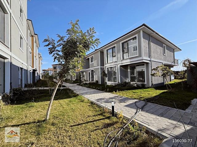 Ortaca'da Havuz Lüks Site İçinde 2+1 Uzun Dönem Kiralık Daireler