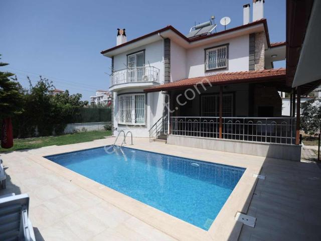 Ortacada Satılık Lüks Müstakil Havuzlu Villa 4+1 210 M²