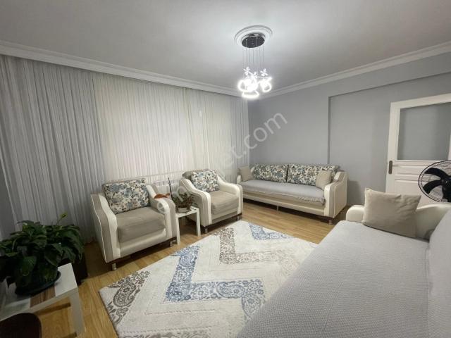 Ortacami Mahallesinde Krediye Uygun Pazar Yerinde 2+1