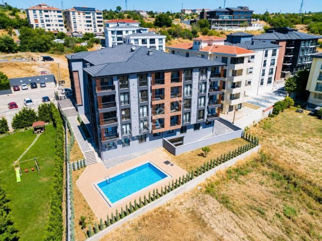 Ortacami Mh. Oturuma Hazır Deniz Havuz Manzaralı 1+1 | Kervancı