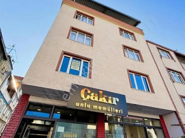 Ortabağlar'da Metroya Ve Hastaneye Yakın Kiralık 3+1 Daire!