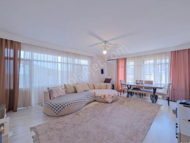 Ortaköy Merkezde Geniş, Aydınlık Ve En Üst Kat 3+1 Satılık Daire