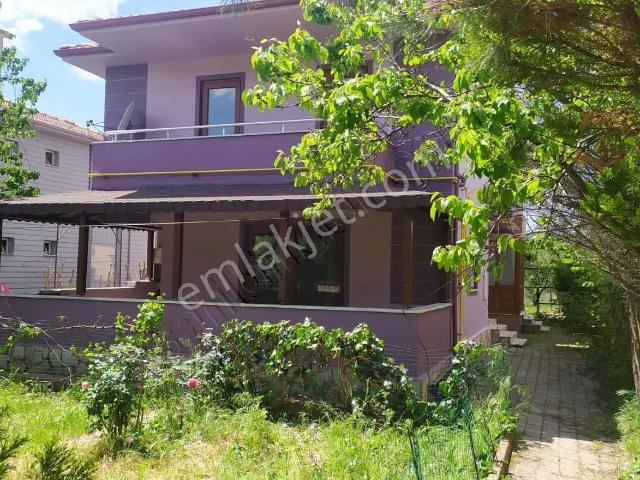 Ortaköy'de Kiralık İkiz Villa