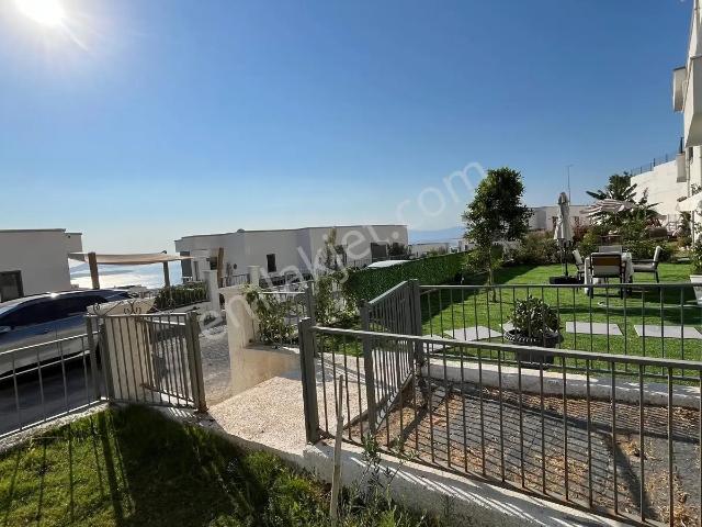 Ortakent Deniz Manzaralı Kiralık Eşyasız Bahçeli Daire