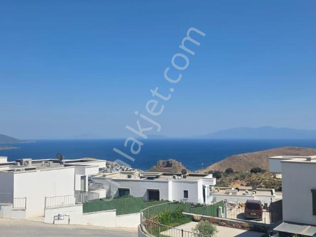 Ortakent Neva Sitesi'nde Deniz Manzaralı, Sıfır 2+1