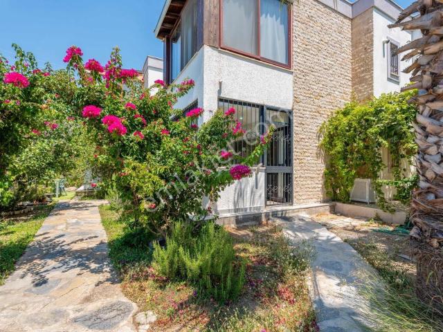 Ortakent'te İçi Komple Yenilenmiş Bahçe Katı Daire