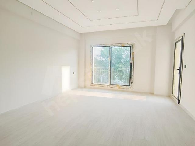 ORTAKLAR ÇARŞI İÇİ KÖŞE BAŞI 2+1 DAİRE