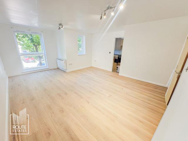 Orton Grove, Enfield EN1, 2 bed flat to rent, £1,700 pcm | PrimeLocation