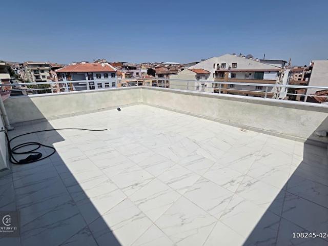 ORUÇGAZİ KAYABEY CAD.DE 3+1 130 M TERASLI DUBLEKS