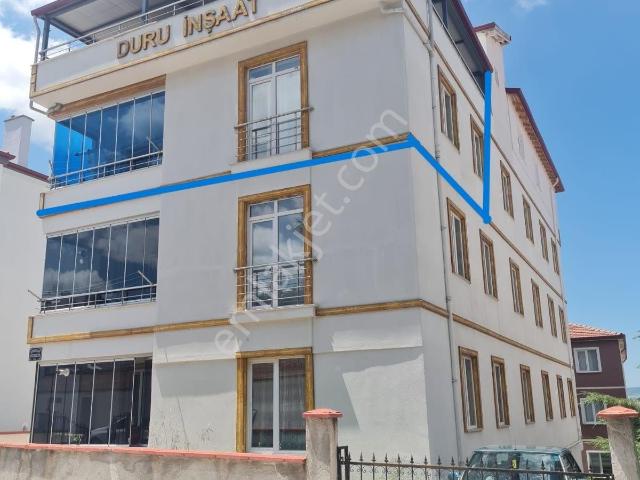 Çorum Merkez Bahçeli Evler Mah.bahar Cad. Civarı Satılık 3+1 Teraslı Daire