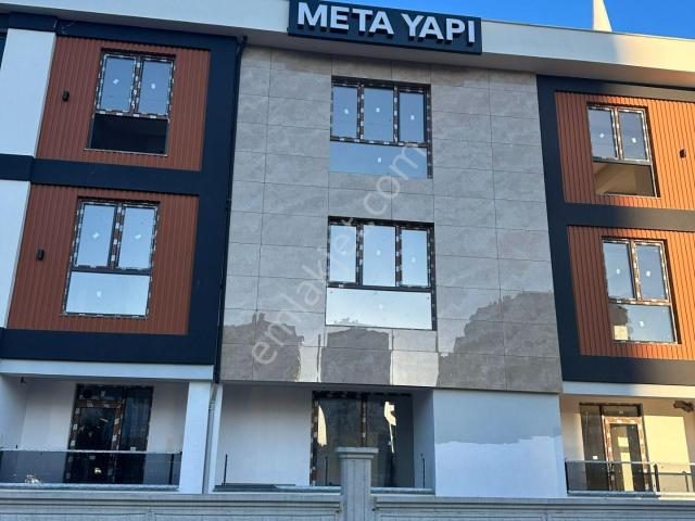 Çorum Merkez Cumartesi Pazarı Cami Yanı Akıllı Ev 2. Kat