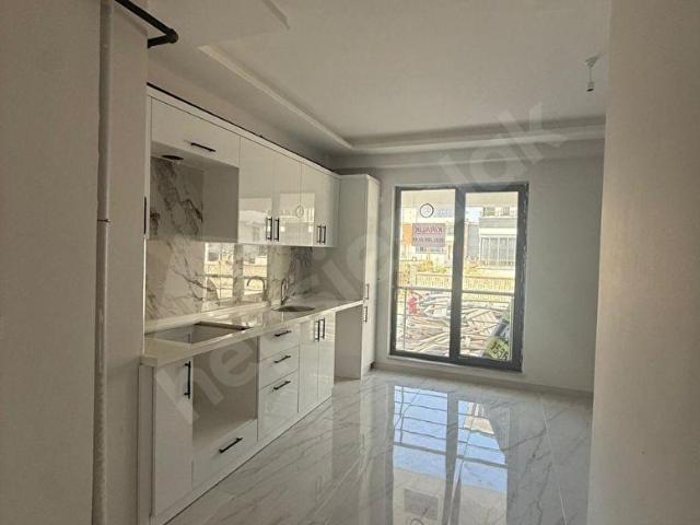 ÇORUM MERKEZDE EROL OLÇAK HASTAHANESİ YAKINI YÜKSEK GİRİŞ 1+1 KİRALIK DAİRE