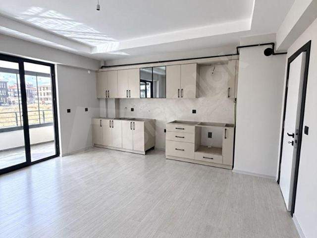 ÇORUM MERKEZDE EROL OLÇAK HASTAHANESİ YAKINI YÜKSEK GİRİŞ 2+0 KİRALIK DAİRE