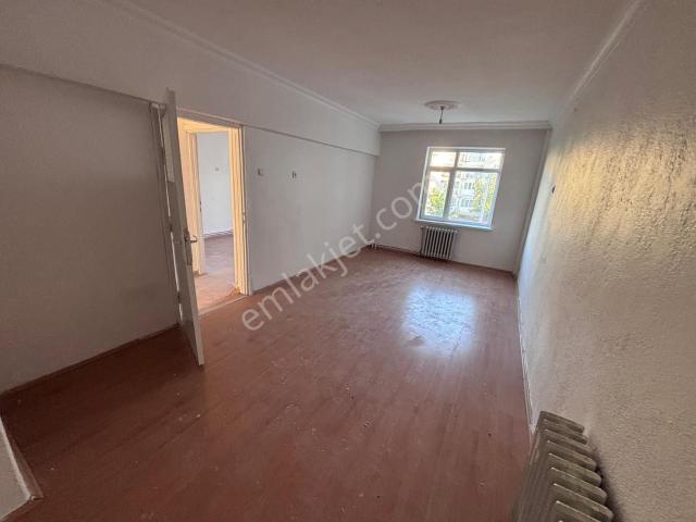 Çorum Mimar Sinan Kütüphanesi Yanı 3+1 Kiralık Daire