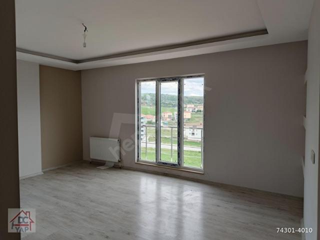 ÇORUM BAHÇELİEVLER ANADOLU LİSESİ CİVARI SATLIK 3+1 DAİRE