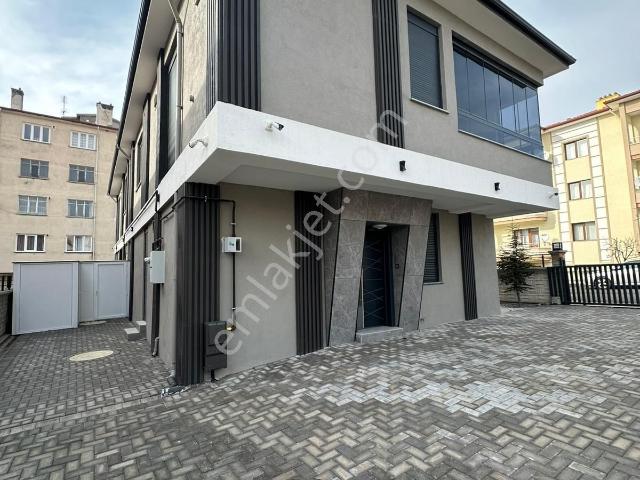 Çorum Bahçelievler'de Satılık 3+1 Dubleks Villa, 150m² Kullanım
