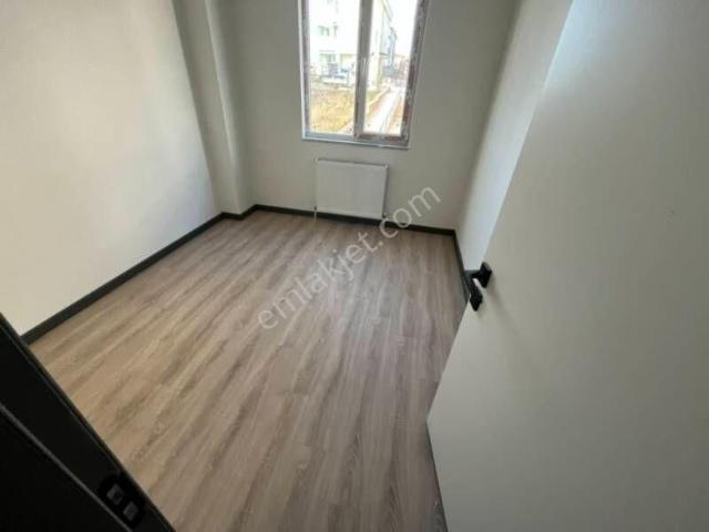 Çorum Cengiz Yapı bahçelievler Kültür Merkezi Civarı Satılık 2+1 Ara Kat Daire