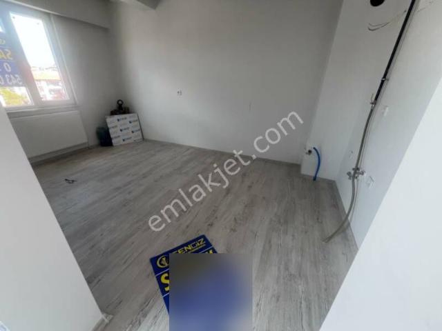 Çorum Cengiz Yapı ipeklievler Civarı Son Kat Satılık 1+1 Daire