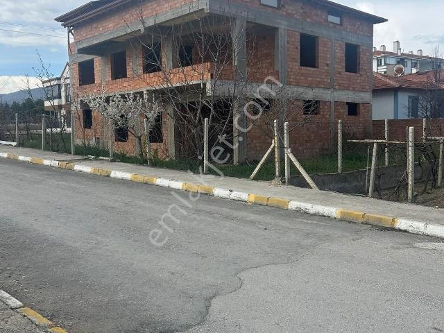 Çorum Dodurga Esentepe'de İnşaat Halinde Satılık Müstakil Bina