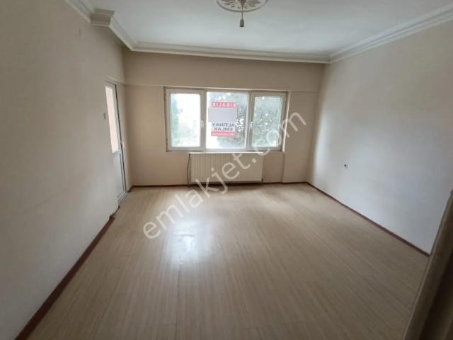 Çorum Yavruturna Mahallesi Kıbrıs Caddesi Yakını Kiralık 3+1