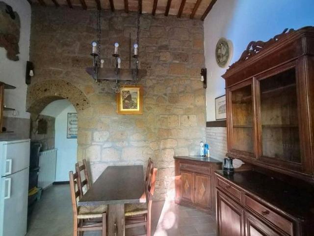 Orvieto centro storico trilocale ristrutturato