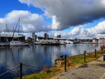 Orwell Quay Development 2 bed flat to rent £1,125 pcm £260 pw
