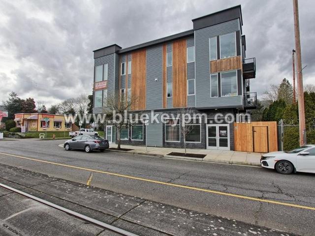 ORYA1515 1 Bedroom Apartment for Rent at 1515 N Simpson St, Portland, OR 97217 Overlook