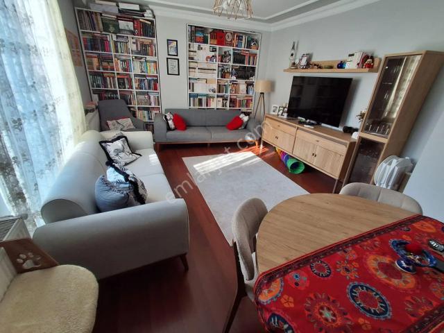 Oryaştan Ataşehir İçerenköyde Masrafsız 85m2 2+1 Arakat Daire