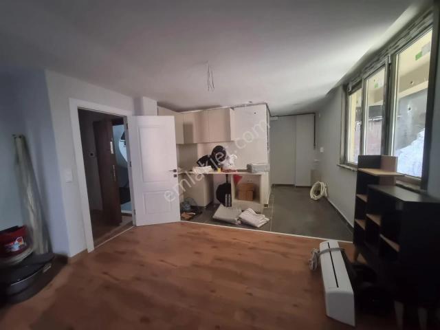 Oryaştan Ataşehir İçerenköyde Sıfır 75m2 2+1 Giriş Daire