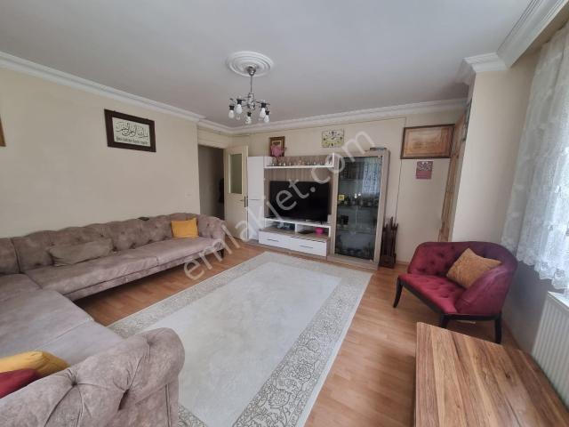 Oryaştan Ataşehir Kayışdağında Bahçe Kullanımlı 110m2 3+1 Daire