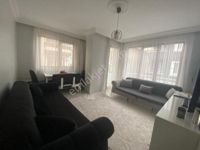 Oryaştan Ataşehir Kayışdağında Balkonlu,ebeveynli 85m2 2+1 Arakat Daire