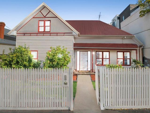 Own Street Frontage In An Unbeatable Location