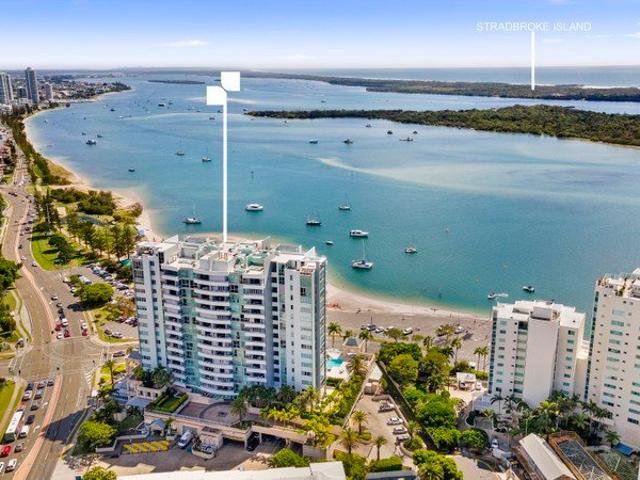 Welcome to the Seaside @ 401 Grand Apartments Amazing !