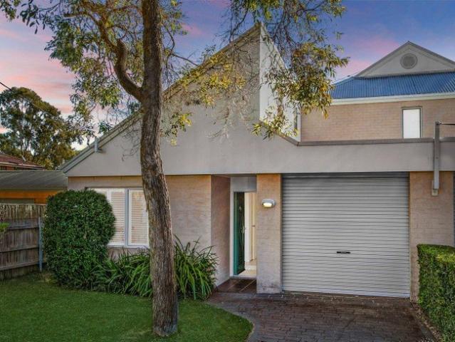 Owner Says SELL, Waterfront Living Done Well!