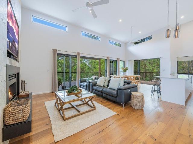 Owners welcome genuine conversations with buyers seeking a quality acreage home in Palmview Forest