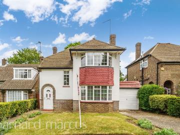 Ownstead Gardens, South Croydon CR2, 3 bed property to rent, £2,500 pcm | PrimeLocation