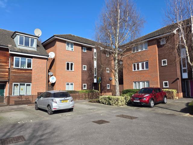 owen close, northolt