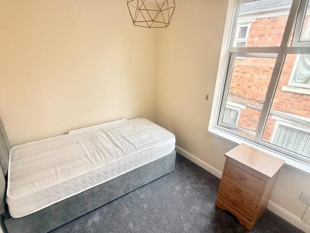 Owen Road, Wolverhampton, WV3 1 bed in a house share to rent £250 pcm £58 pw