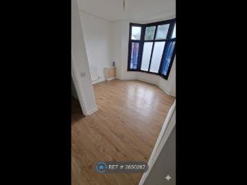 Owen Road, Wolverhampton WV3, 2 bed flat to rent, £925 pcm | PrimeLocation