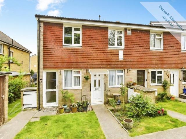 Owen Square Walmer CT14 2 bed apartment to rent £1,200 pcm £277 pw