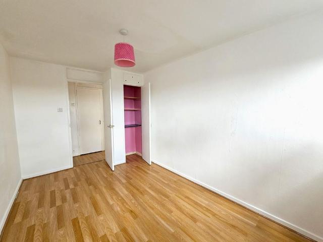 Owen Waters House, 380 Fullwell. 2 bed flat to rent £2,000 pcm £462 pw