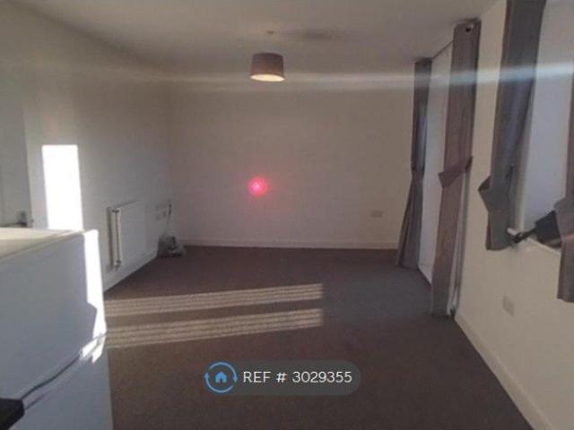 Owens Road, Coventry CV6, 2 bed flat to rent, £1,000 pcm | PrimeLocation