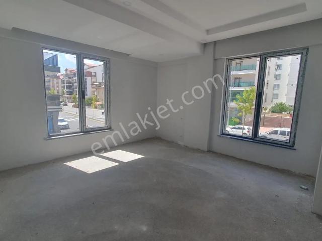 Otovil'den Numune Hastanesi Şifa Cadesinde 2+1 Full Yapılı Daire