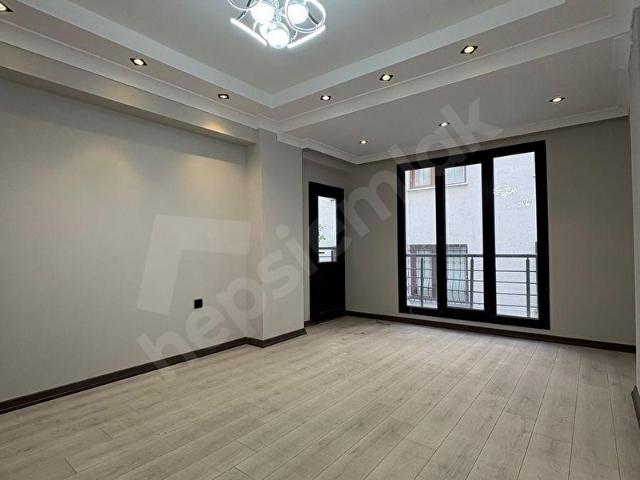 OTOBANIN DIBINDE SATILIK 2 + 1 SIFIR DAIRE