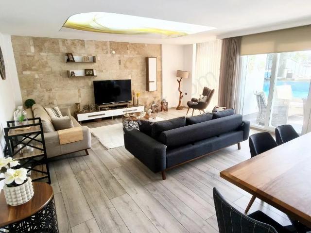 Otogar Arkası Satılık Lüks Sitede Yüksek Giriş 3+1 Daire