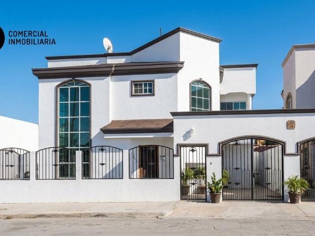 Otay, Amplia Casa en Renta • Maestros