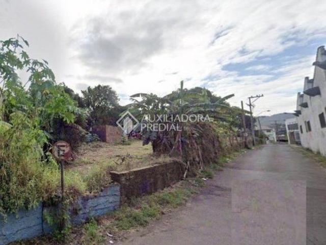 Ótima área com 1003 m², em local estratégico